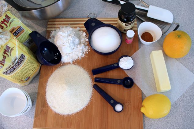 Semolina cake ingredients