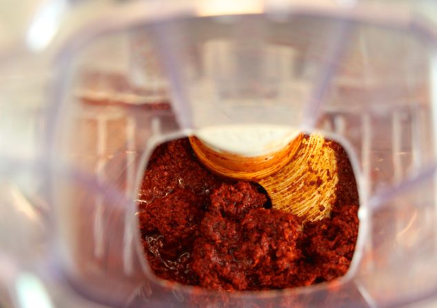 Harissa in food processor peek