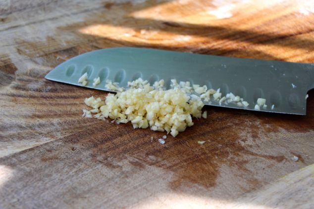 minced garlic