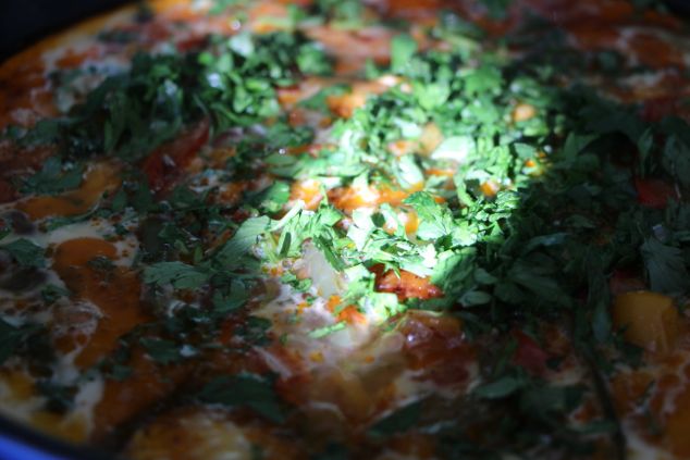 frittata adding parsley