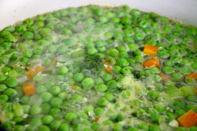 boiling pea soup