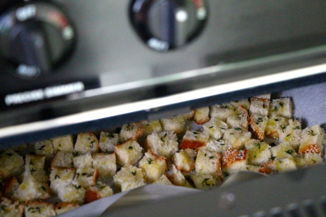 croutons in oven
