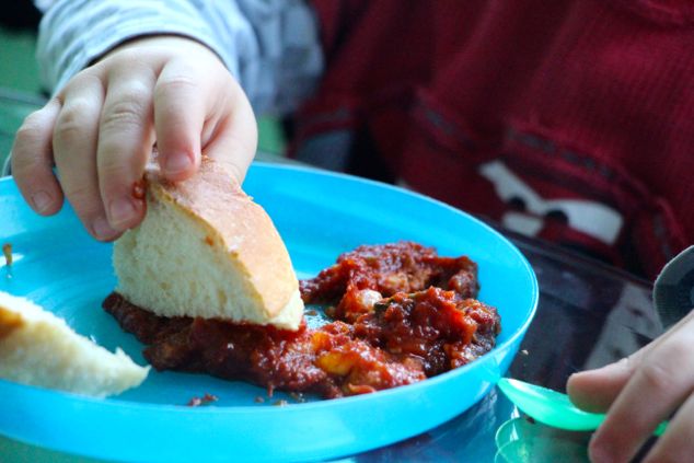 eating Shakshuka