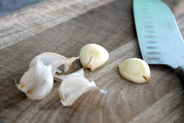 garlic cloves peeled