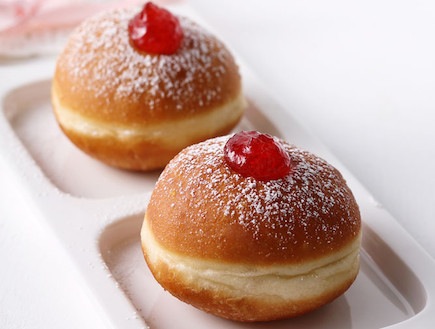 israeli jelly doughnuts