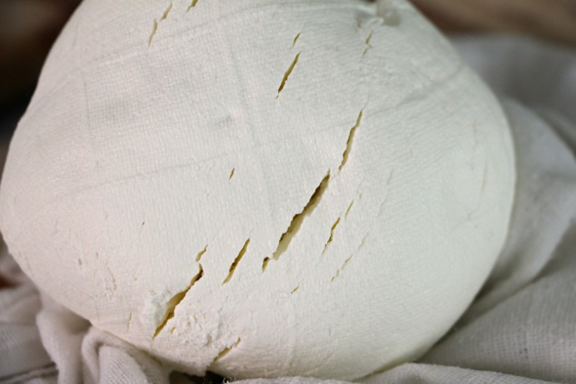 getting Labneh out of cheesecloth