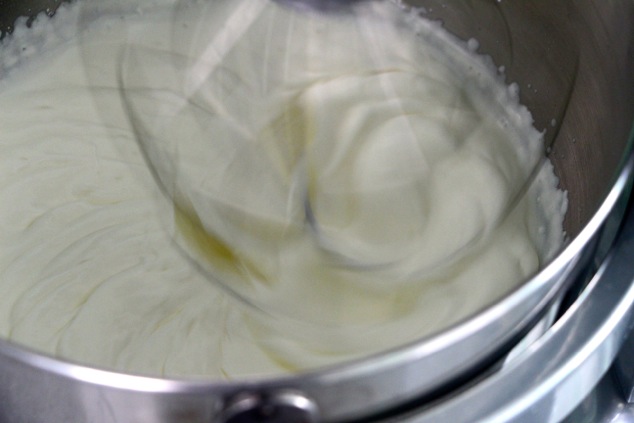 whipping heavy cream