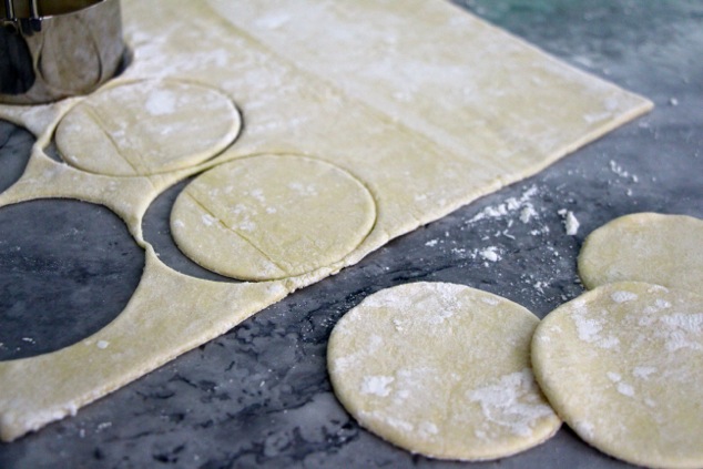 cutting circles of puff pastry