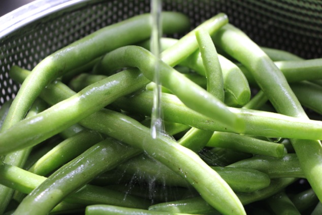 washing green beans