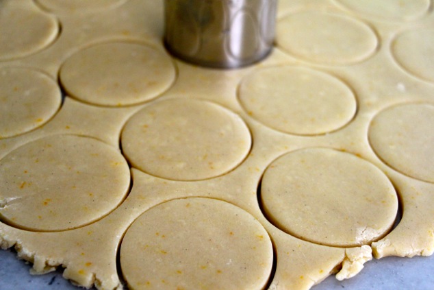 cutting circles in hamentashen dough