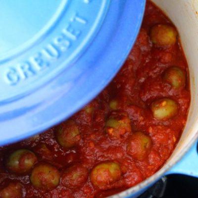 Green Olives in Tomato Sauce – a Love Story