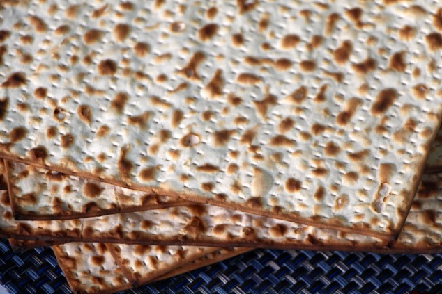 Matzah up close