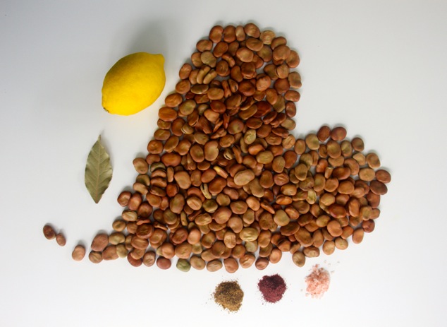 fava beans and cumin ingredients