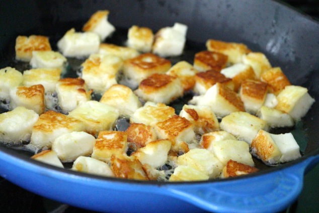 fried halloumi cheese cubes
