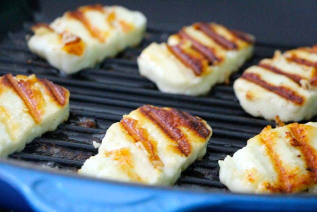 searing halloumi in grill pan