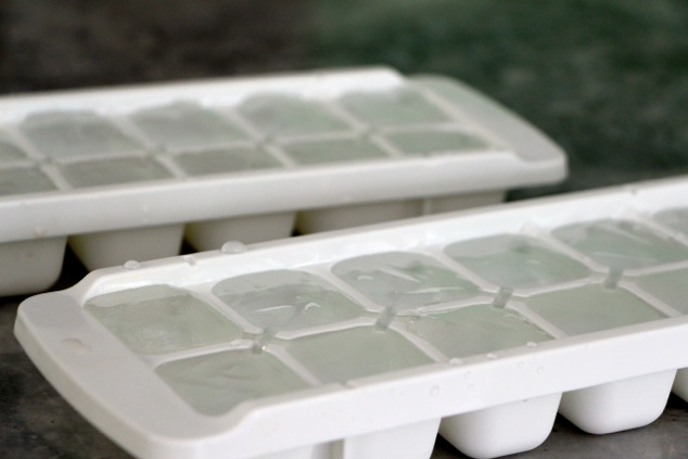 white ice cube trays