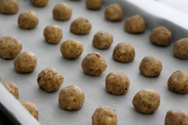 cookie-dough-balls-on-tray