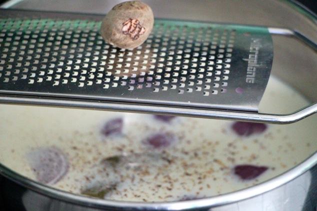 grating-nutmeg-into-cream-mixture