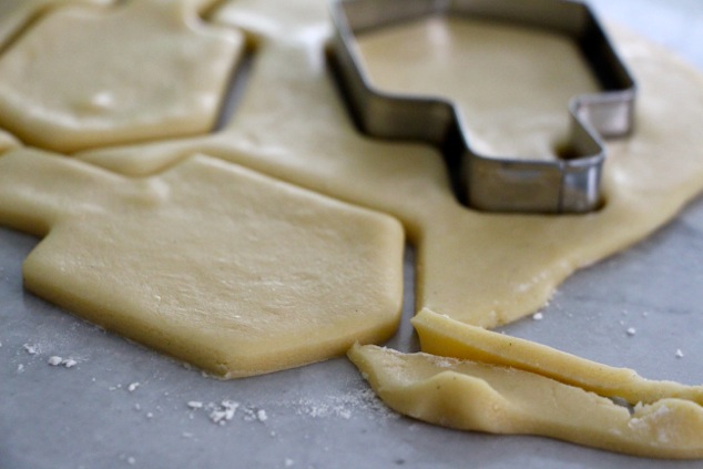 creating-dreidel-cookies-up-close