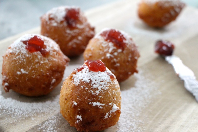 doughnuts-with-jam-and-powdered-sugar