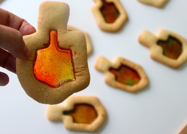 orange-dreidel-cookie