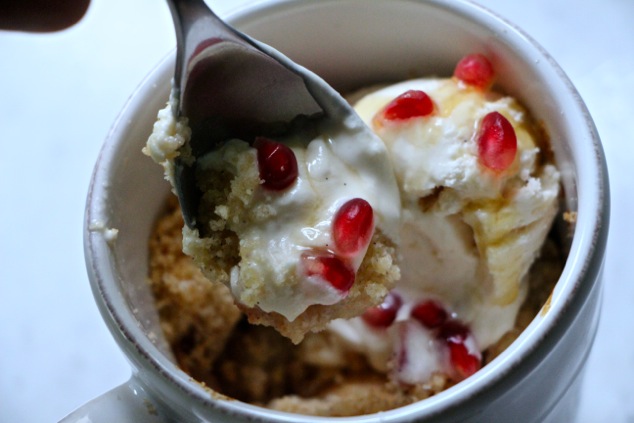 eating apple pomegranate crumble
