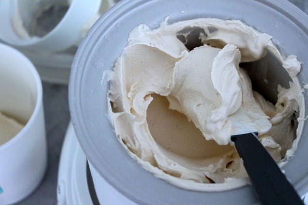 removing ice cream from ice cream machine