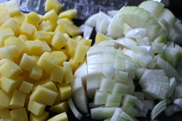 onion and potato cubes