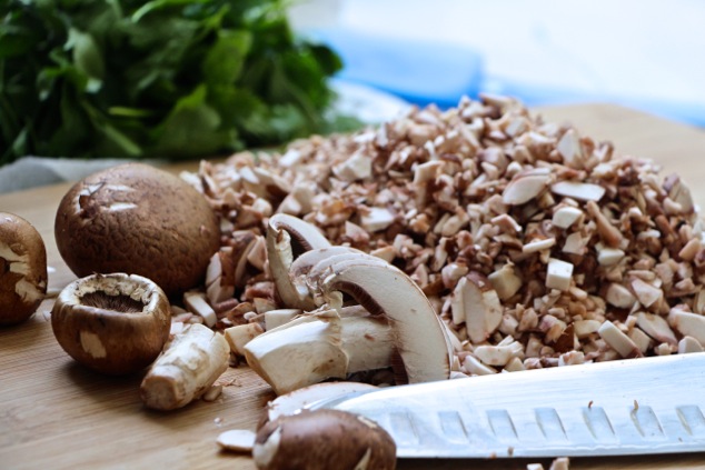 chopping-mushrooms