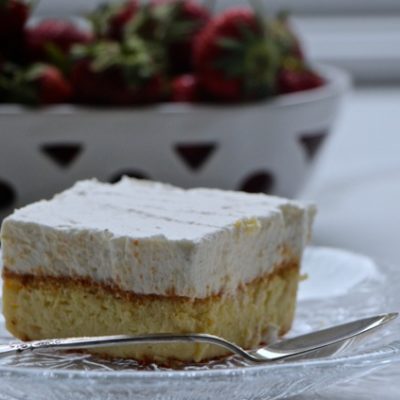 Light and Fluffy Gluten-Free Baked Cheesecake
