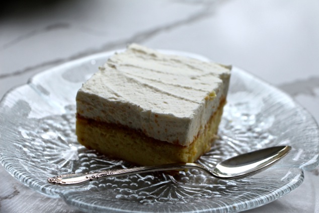 baked cheesecake on a dessert plate